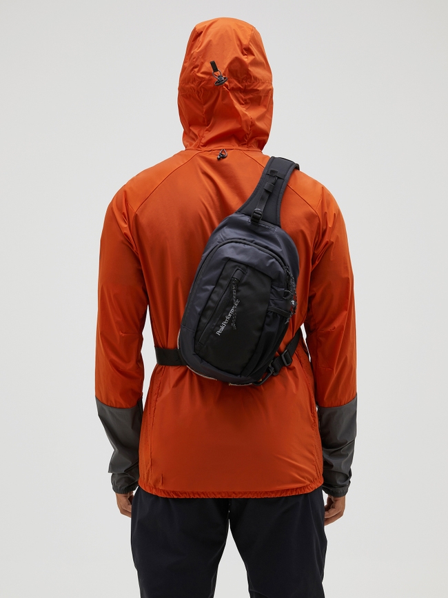 Vislight Wind Jacket Men | Peak Performance
