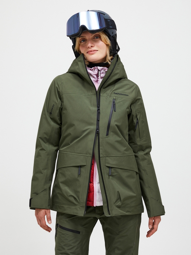 Vertical GORE-TEX 3L Shell Jacket Women | Peak Performance Vertical GORE-TEX 3L Shell Jacket Women | Peak Performance