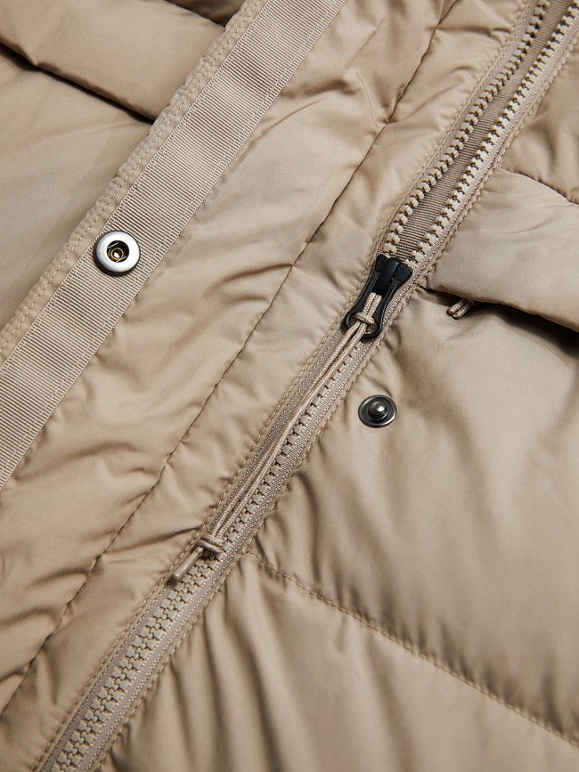Quiver Down Parka Women | Peak Performance